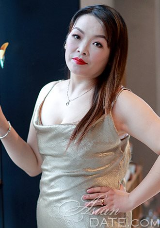 Date the member of your dreams: Jianying from Anyang, Asian member seeking man