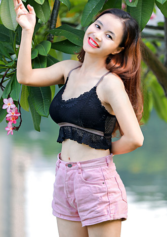 Most gorgeous profiles: Asian photo profile Thi Thu Trang
