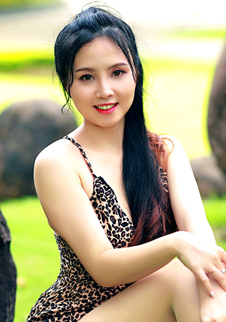 Gorgeous member profiles: attractive member Thi Xuan Thao from Miami